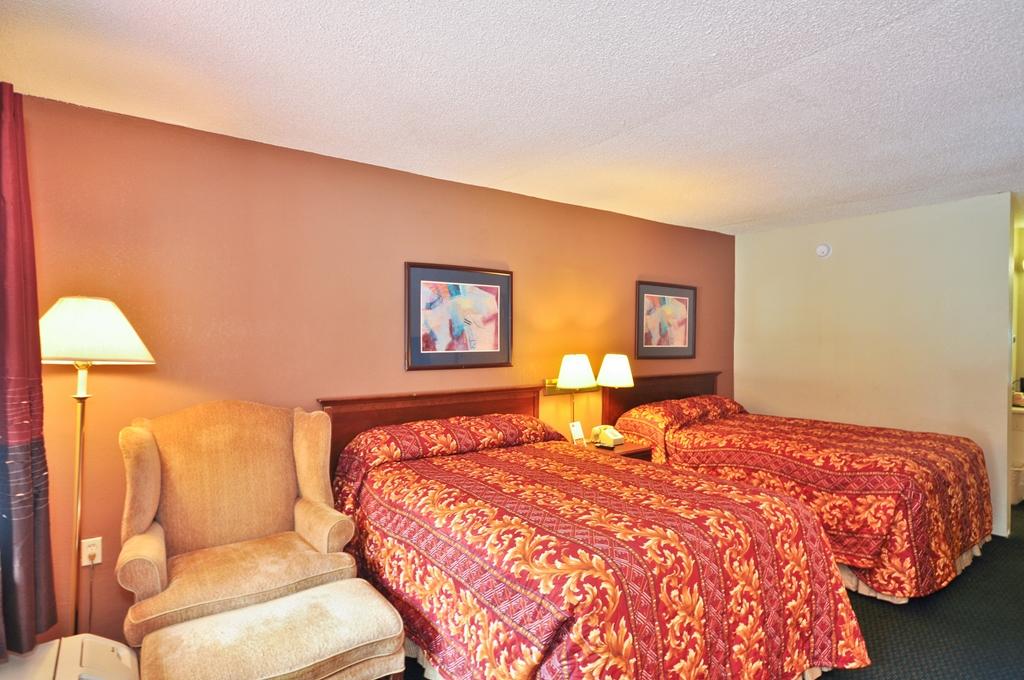 Country Hearth Inn & Suites Marietta Smyrna Pokoj fotografie